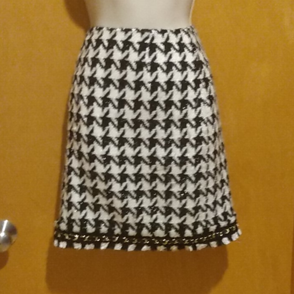 Boston proper size 4 skirt